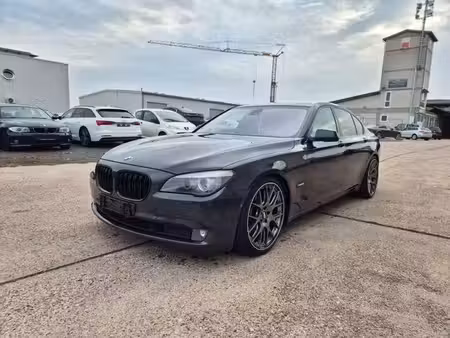 BMW Série 7 740i 3.0 326
