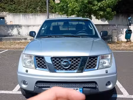 Nissan Navara 2.5 dCi 174