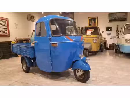 Piaggio APE