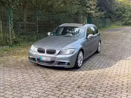 BMW Série 3 330d 3.0 245