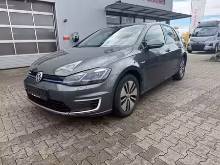Volkswagen Golf 136