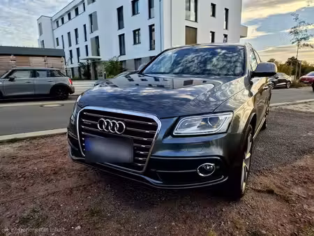 Audi Q5 S line quattro