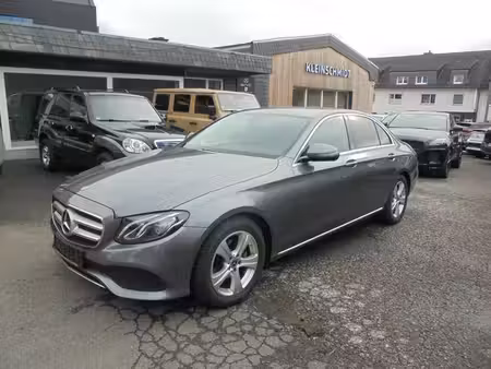 Mercedes-Benz Classe E E 200 2.0 184 Ambiente 4Matic