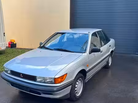 Mitsubishi Lancer 1.6 113
