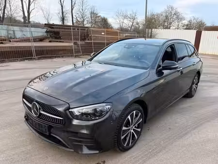 Mercedes-Benz Classe E E 300 2.0 211 AMG Line 4Matic