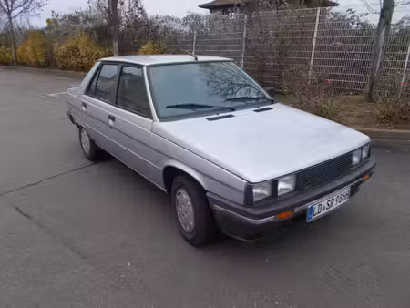 Renault R9 