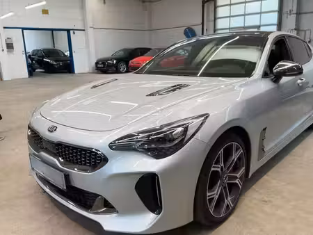 Kia Stinger V6 3.3 T-GDi 370 4x4