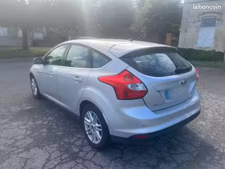 Ford Focus 1.0 125