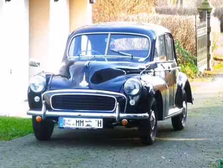 Morris Minor 