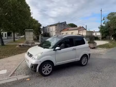 Aixam Crossover 