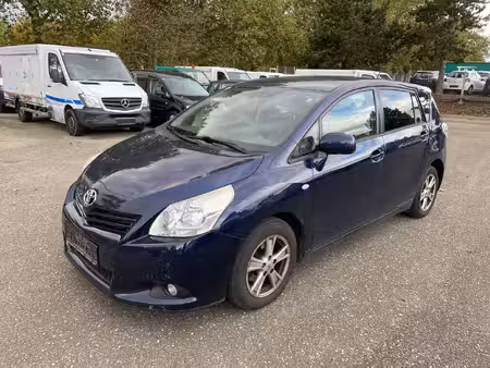 Toyota Verso 2.0 126