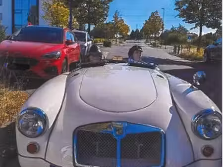 MG MGA 