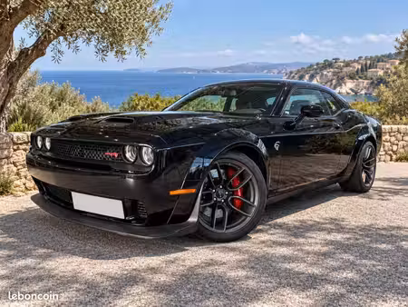 Dodge Challenger SRT Hellcat V8 6.2