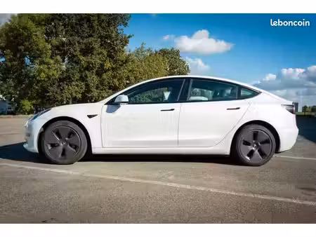 Tesla Model 3 Grande Autonomie 275