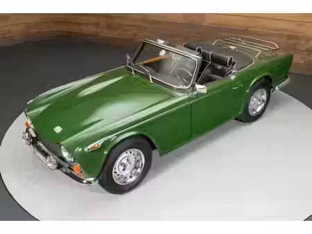 Triumph TR250 