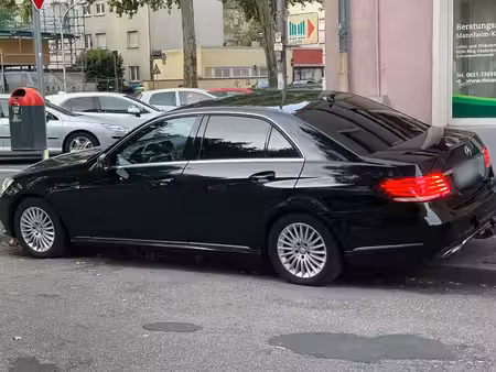 Mercedes-Benz Classe E E 200 2.1 136