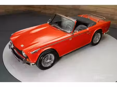 Triumph TR250 