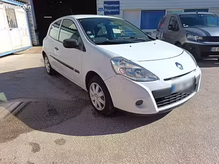 Renault Clio 1.2 75