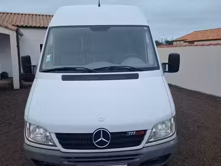 Mercedes-Benz Sprinter 311 82