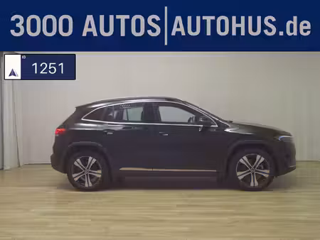 Mercedes-Benz EQA 300 228