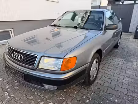 Audi 100 2.3