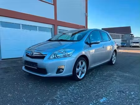 Toyota Auris 1.8 99