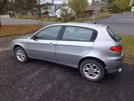 Alfa Romeo 147 2.0 150 Distinctive