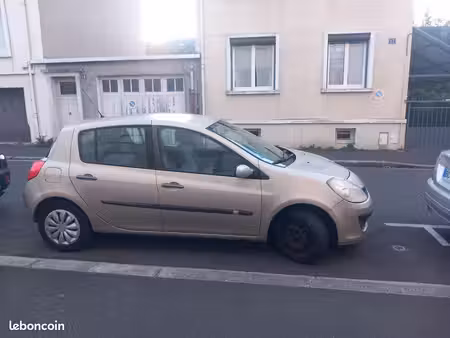 Renault Clio 1.6 110