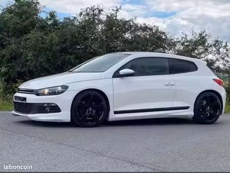 Volkswagen Scirocco 2.0 TSI 210