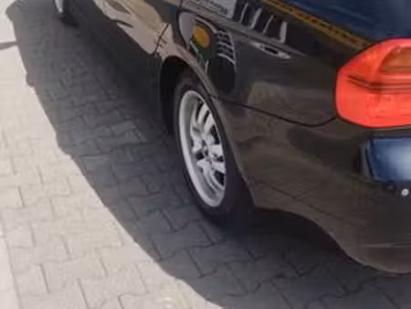 BMW Série 3 318i 2.0 143
