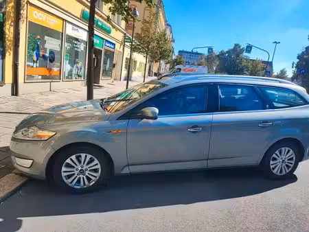 Ford Mondeo TI 110