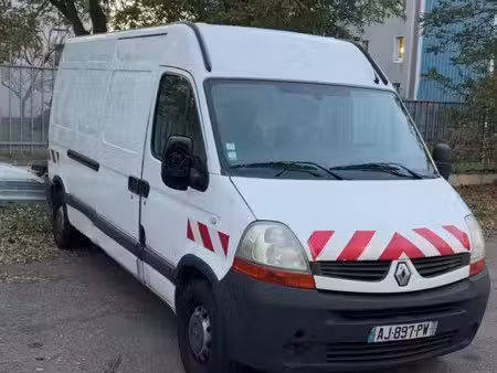 Renault Master 2.5 dCi 120