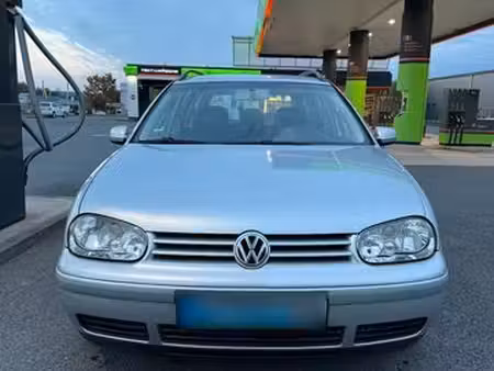 Volkswagen Golf 1.9 TDI 105