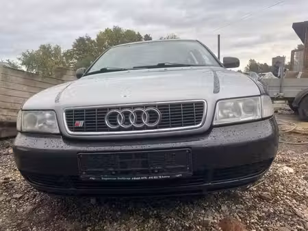 Audi A4 S4 V6 2.7 T 265 quattro