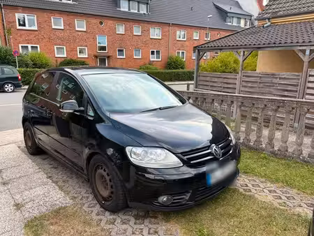 Volkswagen Golf 2.0 TDI 140