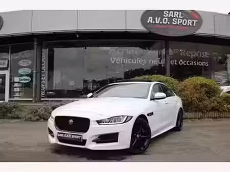 Jaguar XE P300 2.0 300 R Dynamic SE 4x4