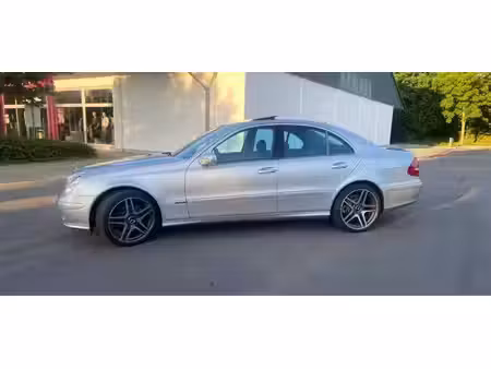 Mercedes-Benz Classe E E 240 V6 2.6 177 Avantgarde