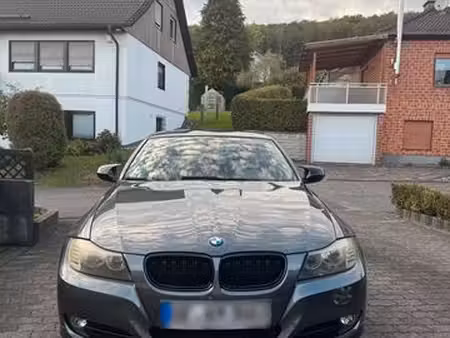 BMW Série 3 318d 2.0 143