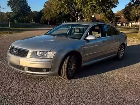 Audi A8 V8 3.7 280 quattro