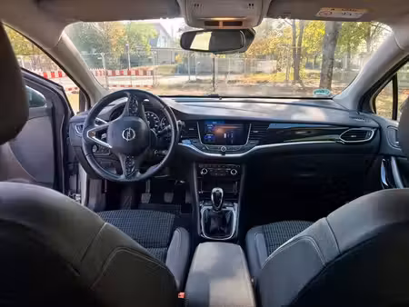 Opel Astra 1.2 110