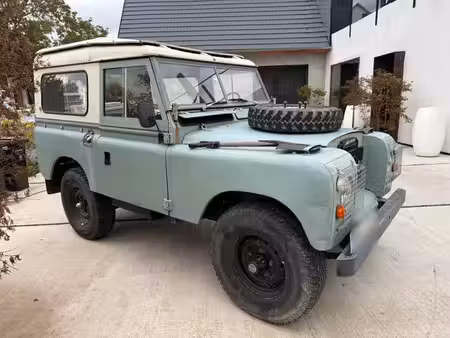 Land Rover Santana