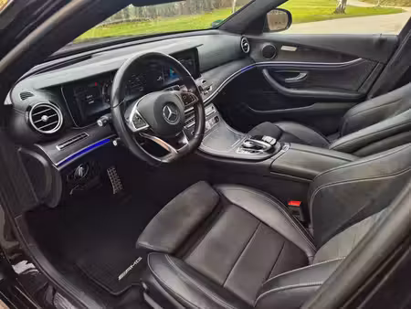Mercedes-Benz Classe E E 220 AMG Line 4Matic
