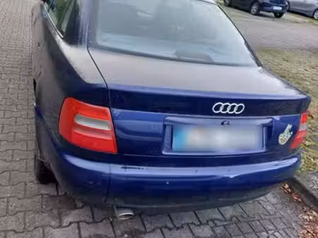 Audi A4 1.8 125