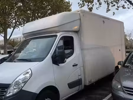 Renault Master 2.3 dCi 130