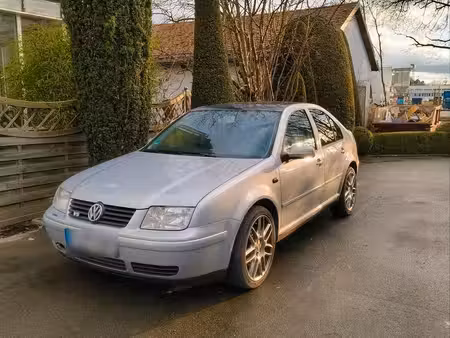 Volkswagen Bora 2.3 150 Sport