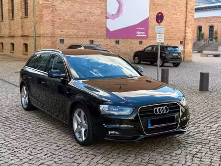 Audi A4 2.0 TDI 150 S line