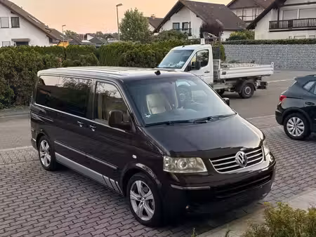 Volkswagen Transporter T5 2.5 TDI 174 Highline