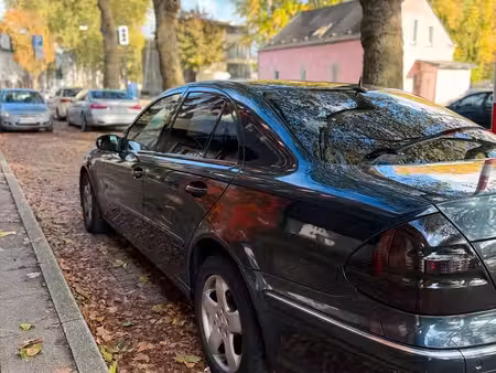 Mercedes-Benz Classe E E 200