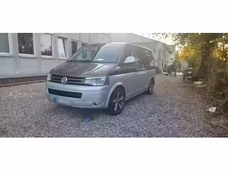 Volkswagen Transporter T5 2.0 TDI