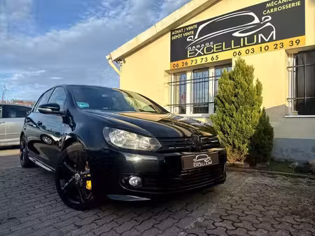 Volkswagen Golf R-Line